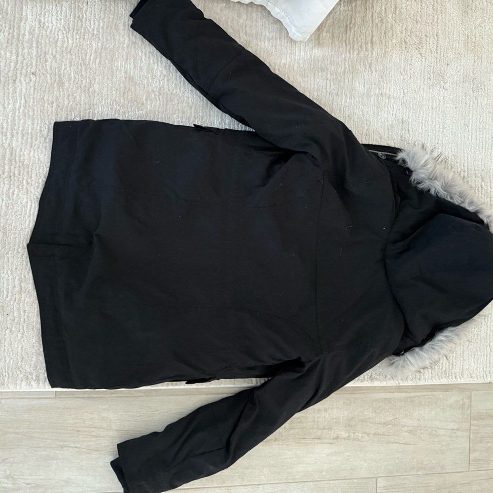 Hollister Black Parka with Faux Fur Lining - Picture 4 of 7